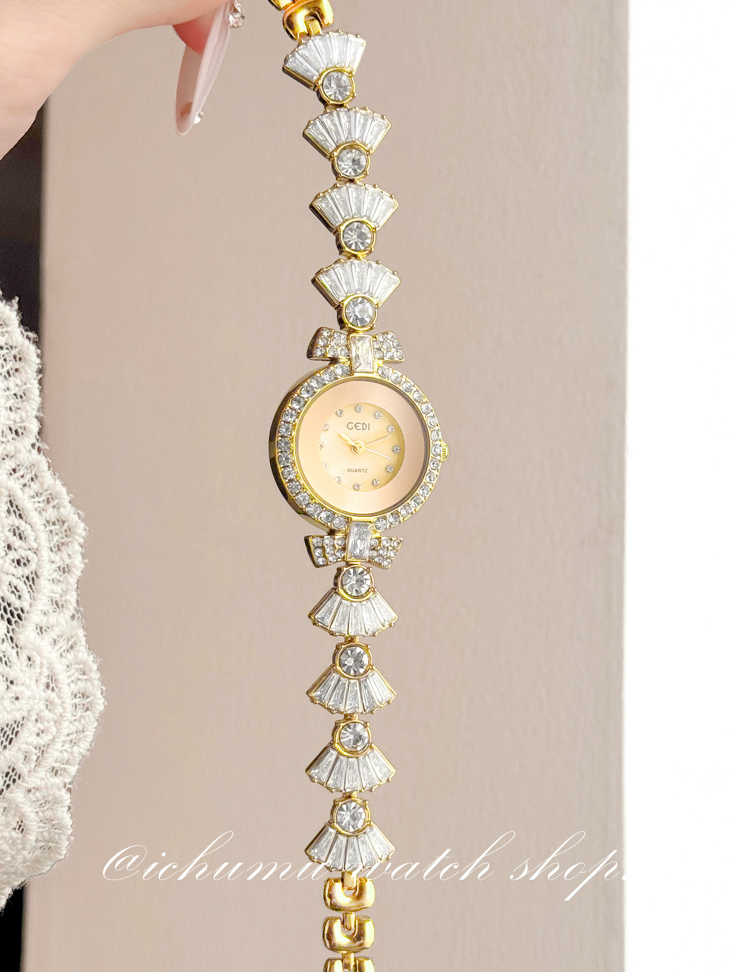 Luxury Watch And Bracelet - Jam Tangan Wanita Mermaid Mewah Ringan