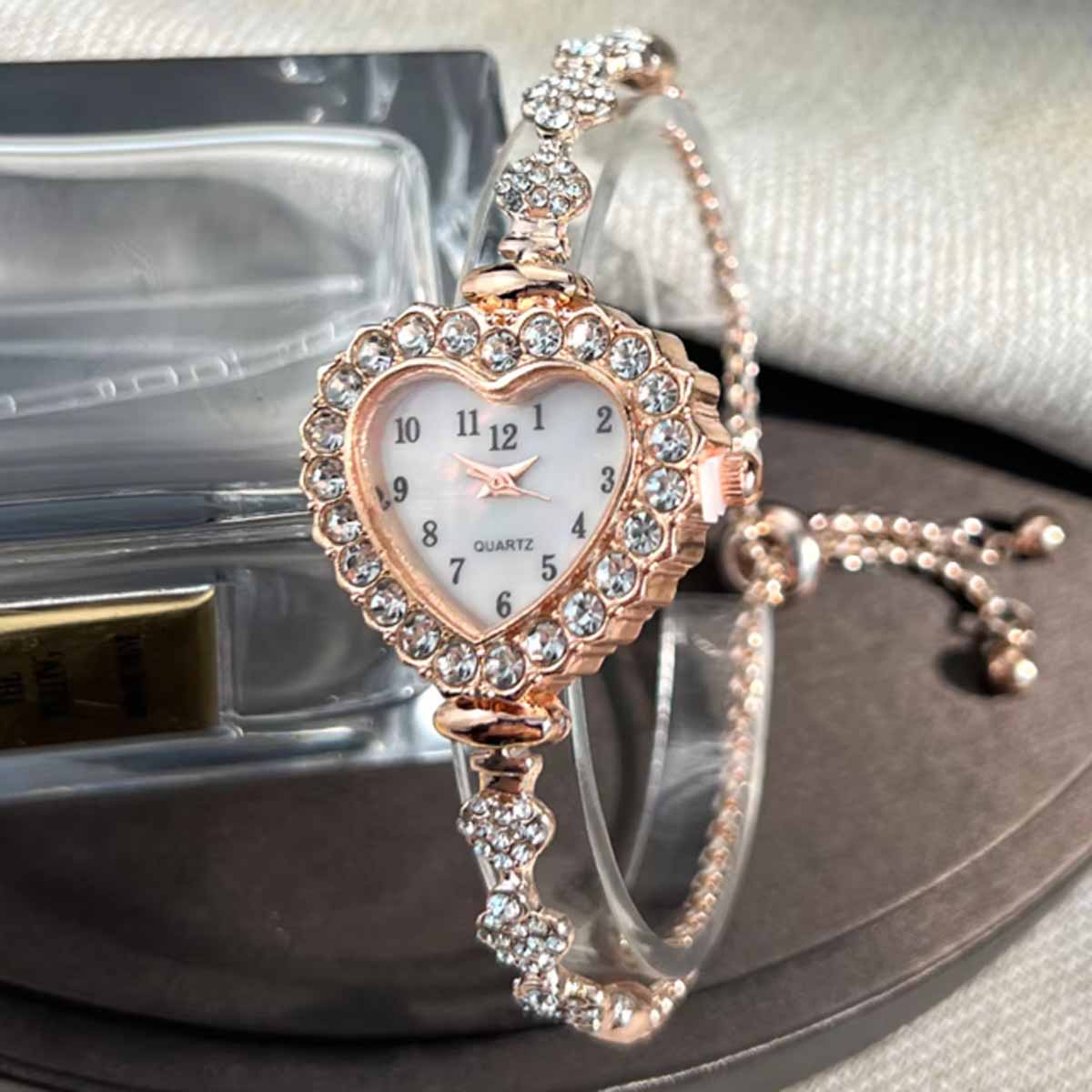 Jam Tangan Wanita Model Bunga  - Open Heart Watch ulasan dan harga
