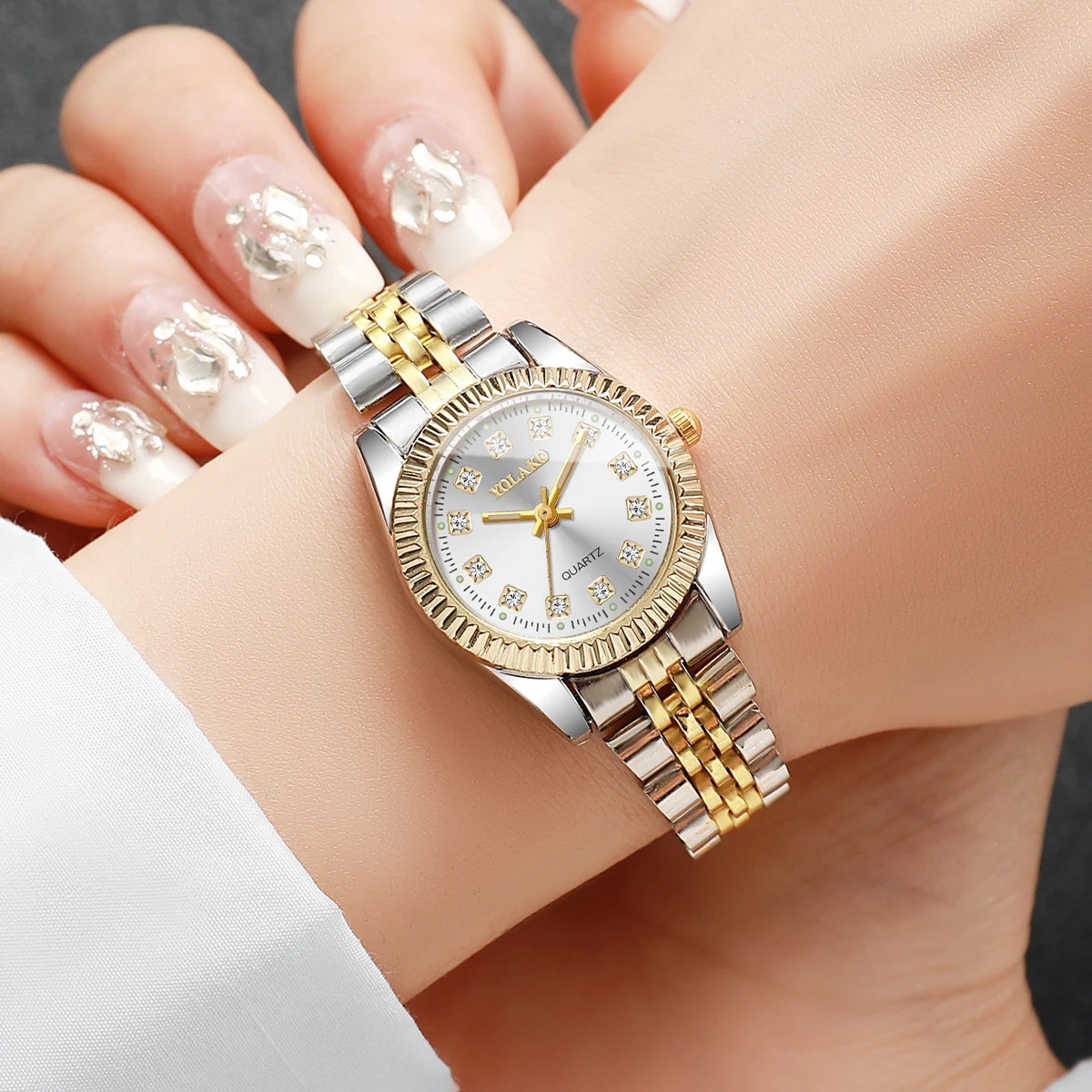 Jam Tangan Kuarsa Wanita Berli - Luxury Watch Display Case ulasan dan harga